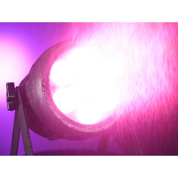 Eurolite AKKU IP PAR 7 QCL CRMX MK2