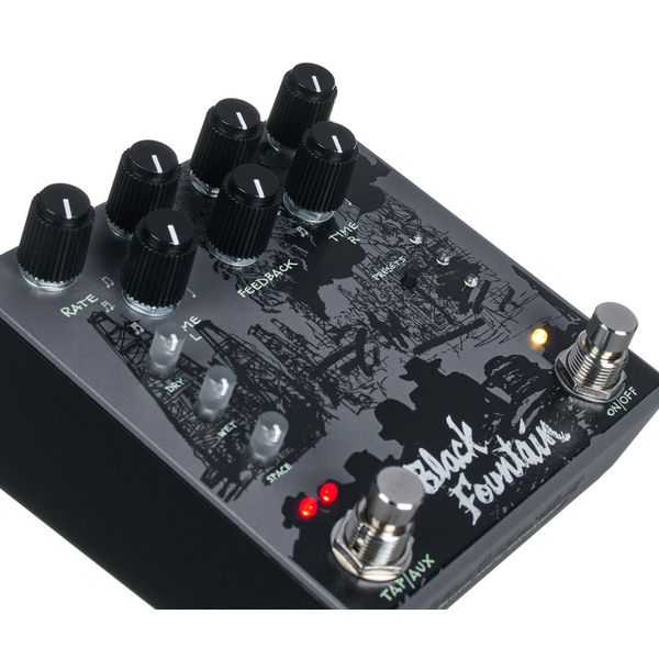 Old Blood Noise Endeavors Black Fountain Stereo Delay SL