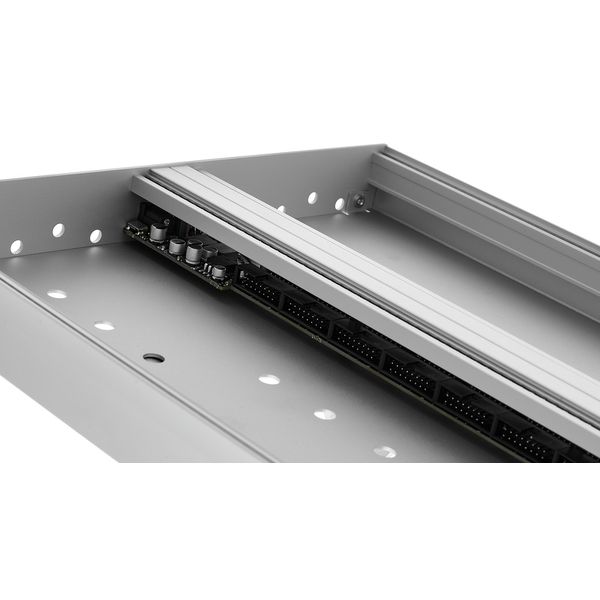 Rides In The Storm Stormnest