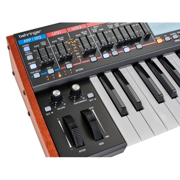 Behringer DeepMind 6X