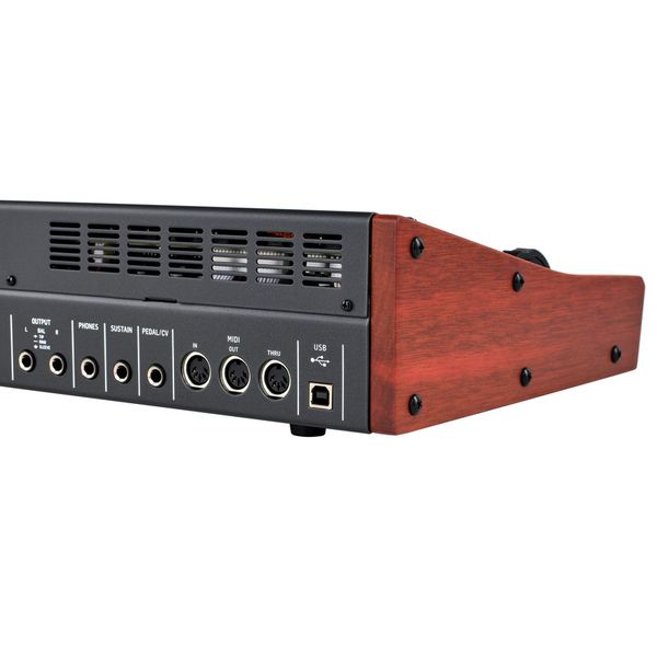 Behringer DeepMind 6X