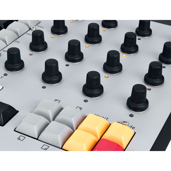 Lambda Synthetics PolyPulse