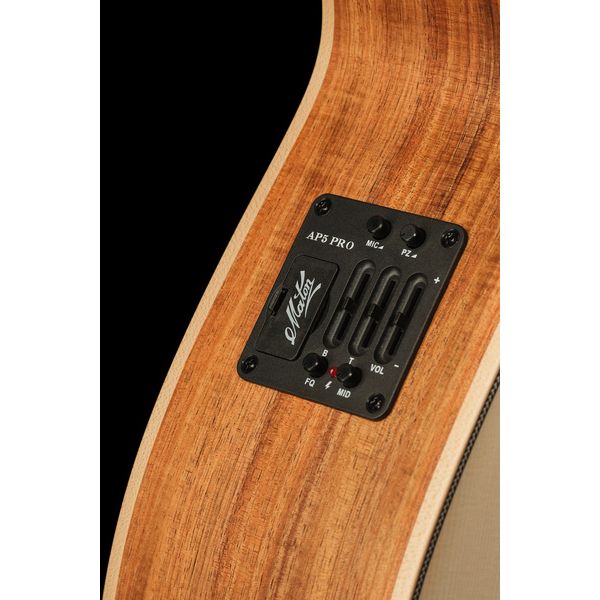 Maton EBG808C Artist