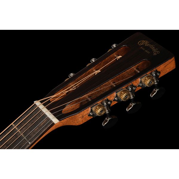 Martin Guitar C.F. Martin IV Custom Shop 00