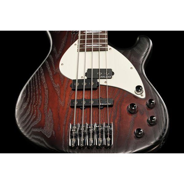 Sandberg Custom 5 Yolanda Charles Sig