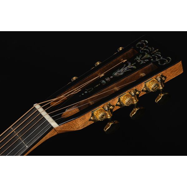 Martin Guitar Custom Shop 00 Koa