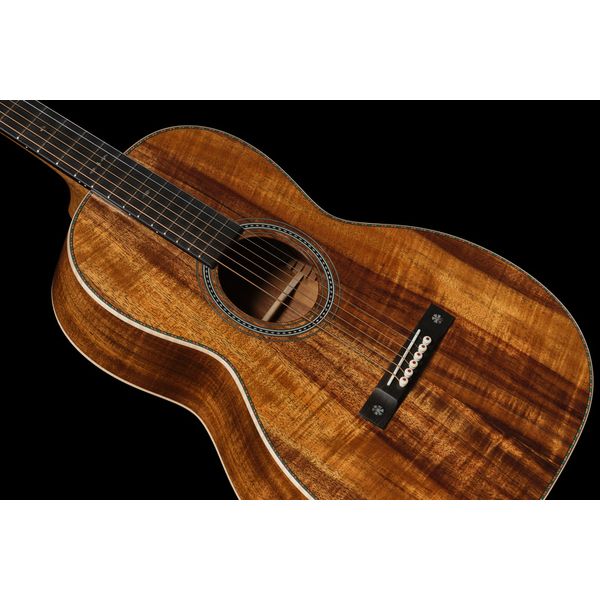Martin Guitar Custom Shop 00 Koa