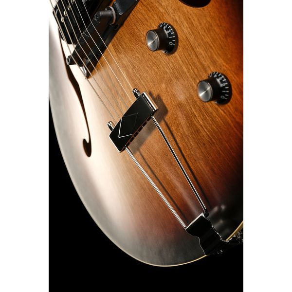 Godin 5th Ave Kingpin II VB