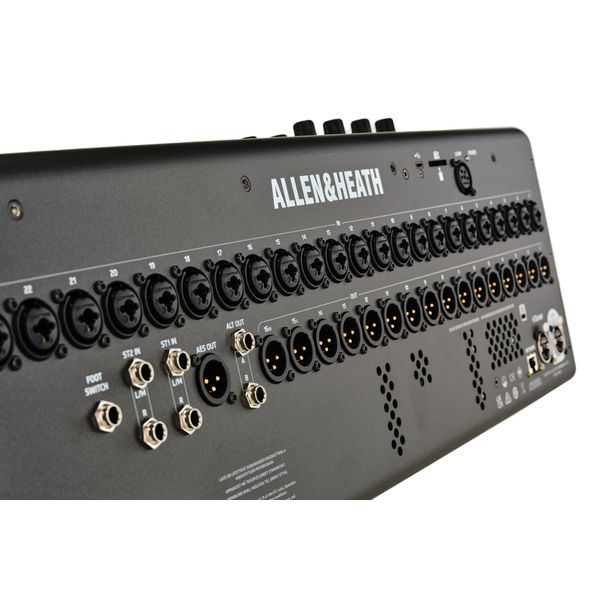 Allen & Heath QU-6D