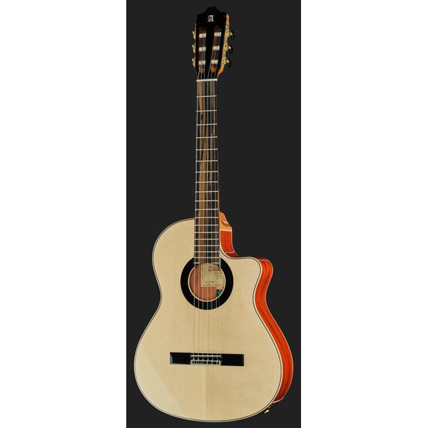 Alhambra Green Sustain Cut E8 w/Gig Bag
