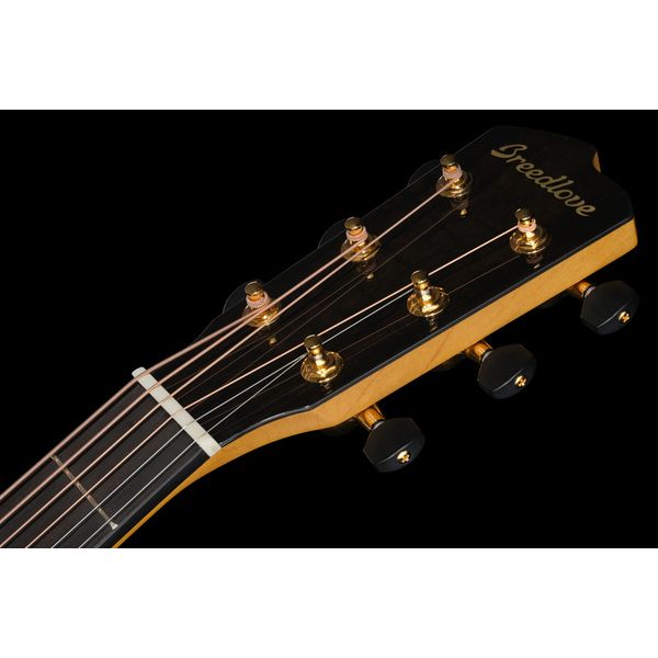 Breedlove Oregon Dreadnought Concerto