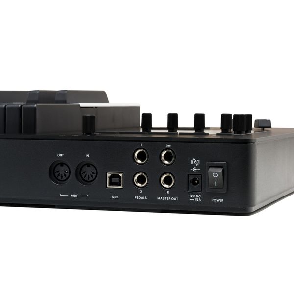 Expressive E Osmose 61