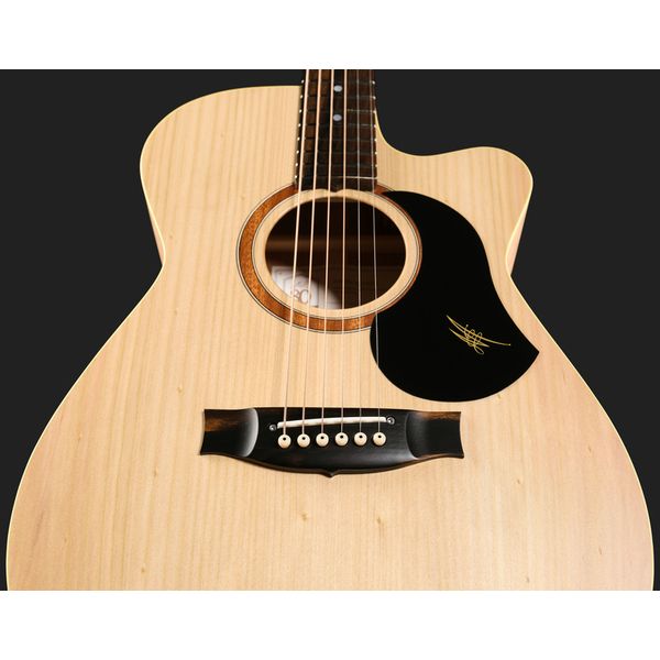 Maton The Performer