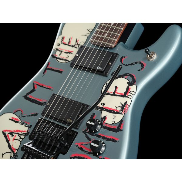 Fender Tom Morello Arm The Homeless