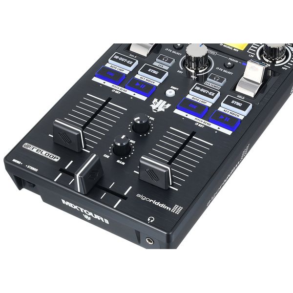 Reloop Mixtour Pro Stand Bundle