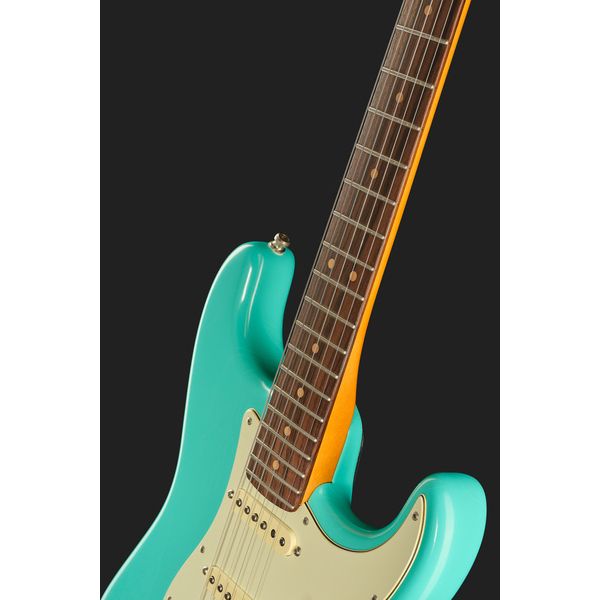 Fender Ultra Luxe 60s Strat HSS SFMG