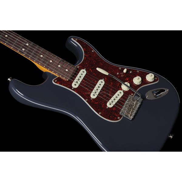 Fender Am Pro Clsc Strat RW FBLK