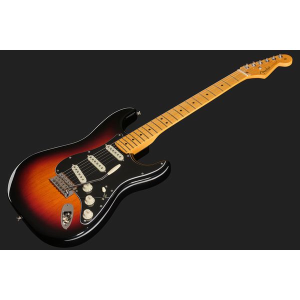 Fender Am Pro Clsc Strat MN 3TS