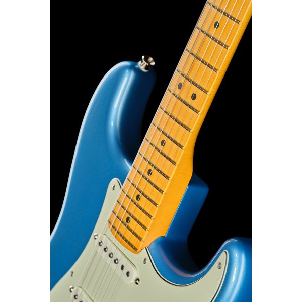 Fender Am Pro Clsc Strat MN FLPB