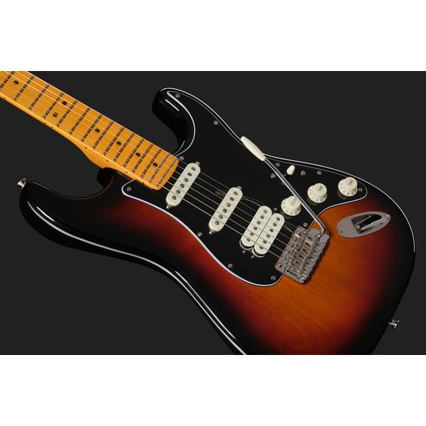 Fender Am Pro Clsc Strat HSS MN 3TS