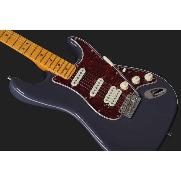 Fender Am Pro Clsc Strat HSS MN FBLK