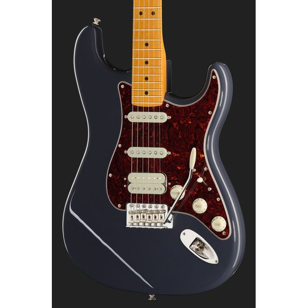 Fender Am Pro Clsc Strat HSS MN FBLK