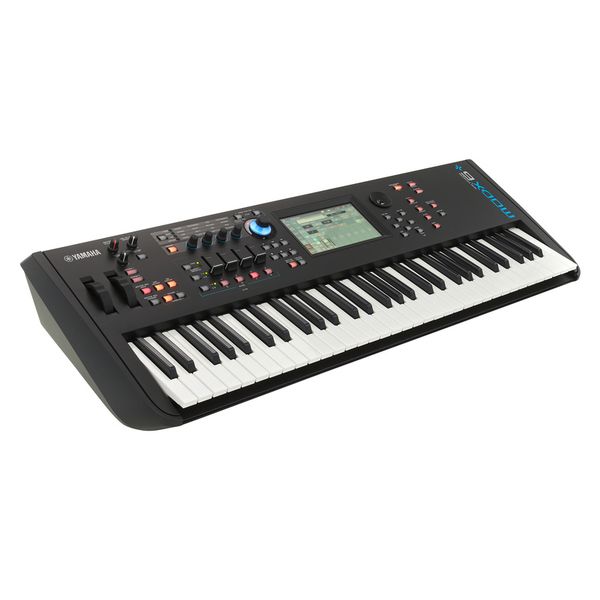 Yamaha MODX6+ Bag Bundle