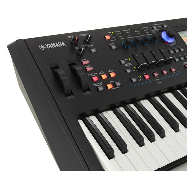 Yamaha MODX6+ Bag Bundle