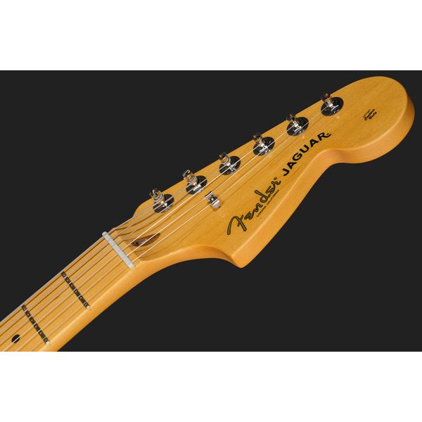 Fender Am Pro Clsc Jaguar MN FLPB