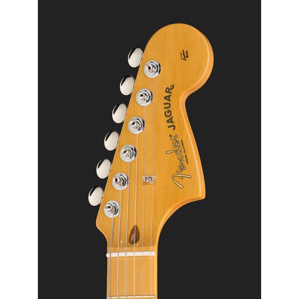 Fender Am Pro Clsc Jaguar MN FLPB