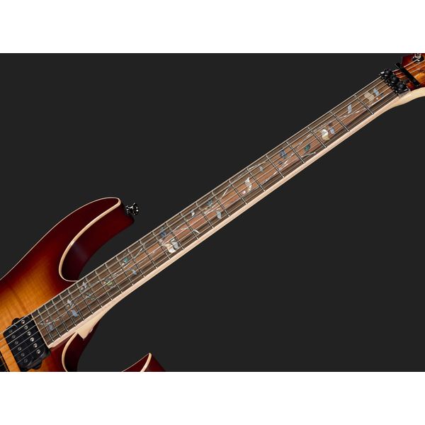 Ibanez j.custom RG8570-BSR