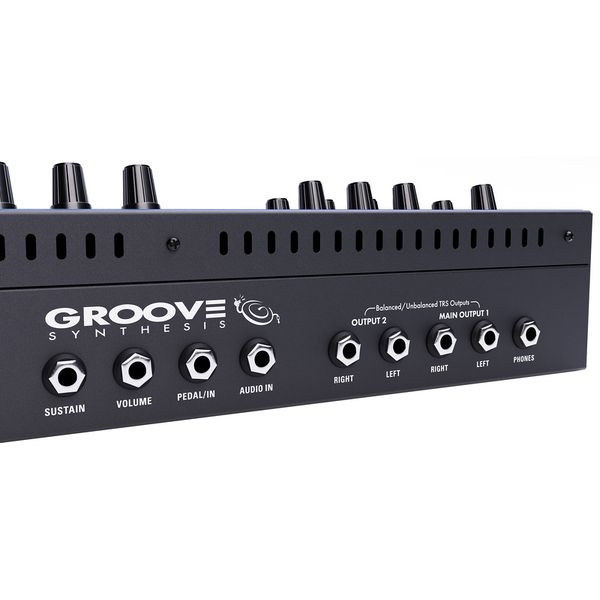 Groove Synthesis 3rd Wave 8M
