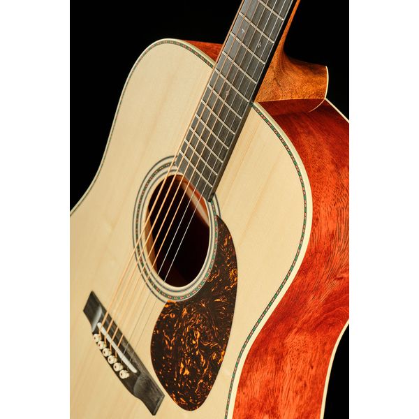 Martin Guitar Custom Shop D Quilted Bubinga