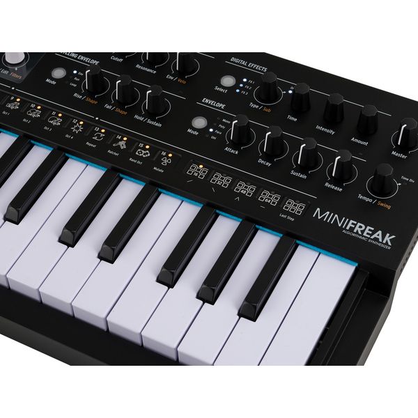 Arturia MiniFreak Thomann Edition