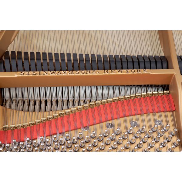 Steinway & Sons O-180 Amberwood