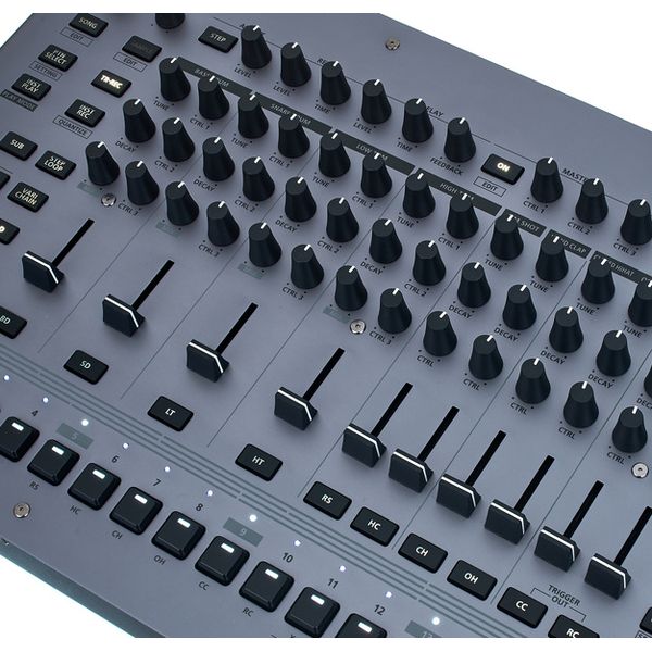 Roland TR-1000