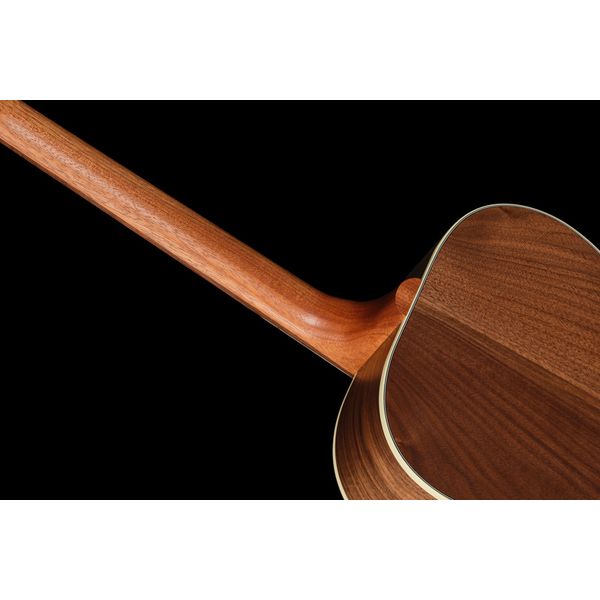 Gibson SJ-200 Studio Walnut SWB