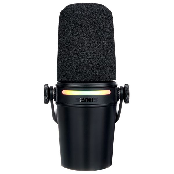 Shure MV7 Plus Broadcast Arm Bundle