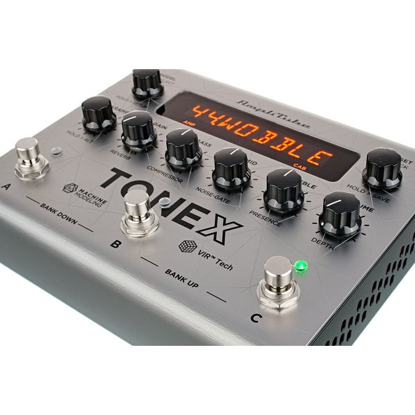 IK Multimedia ToneX Pedal Bass Edition