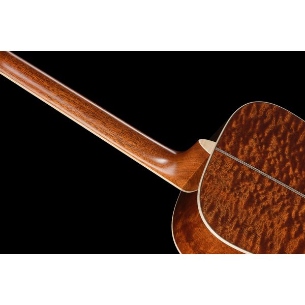 Martin Guitar Custom Shop D Quilted