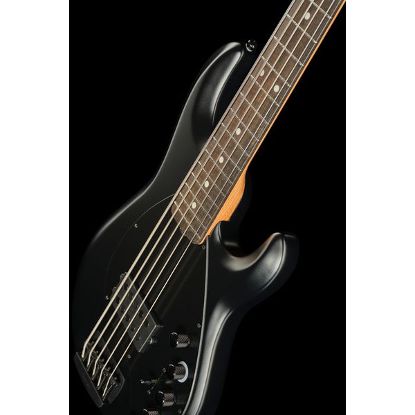 Music Man Dark Ray 5 Stealth Black
