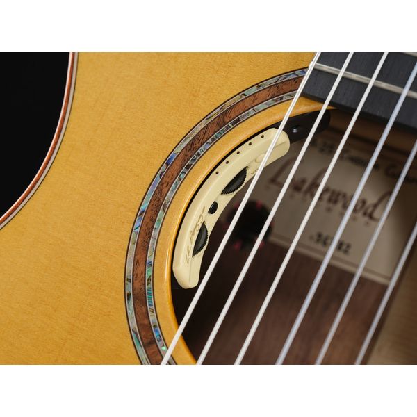 Lakewood A-25 Crossover Custom