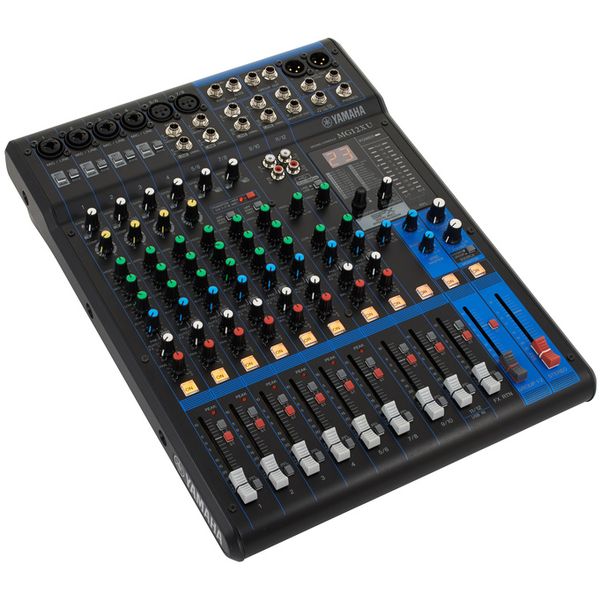 Yamaha MG12 XU Case Bundle