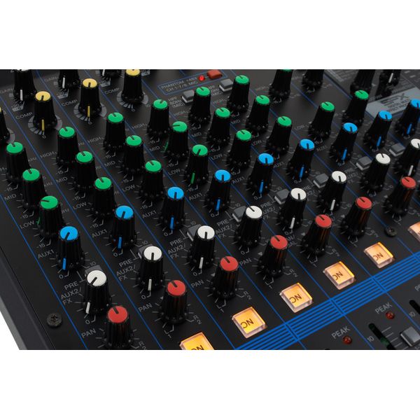 Yamaha MG12 XU Case Bundle