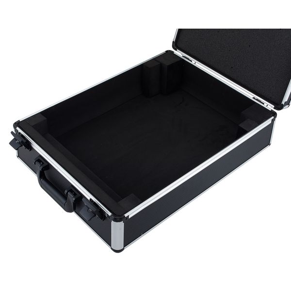 Yamaha MG12 XU Case Bundle