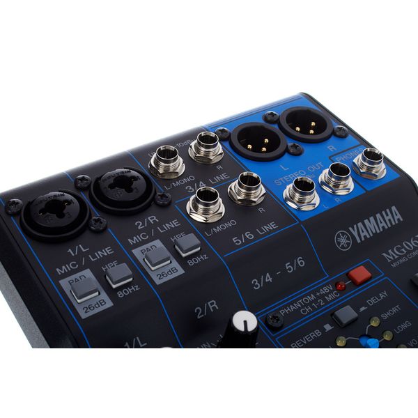 Yamaha MG06X Case Bundle