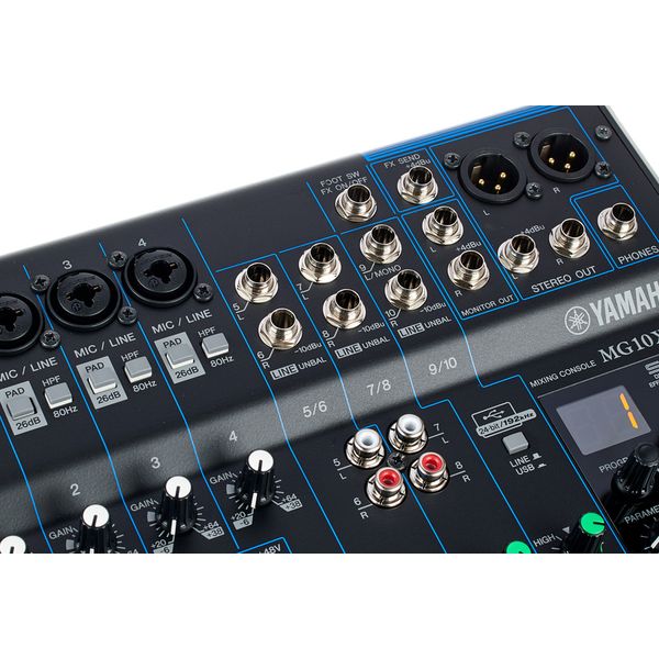 Yamaha MG10XUF Case Bundle