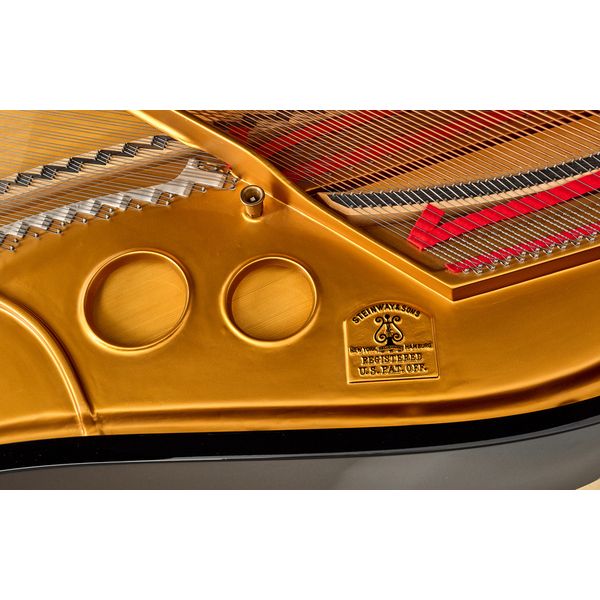 Steinway & Sons O-180 used