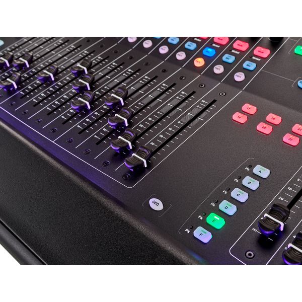 Allen & Heath Avantis Dante64 Bundle