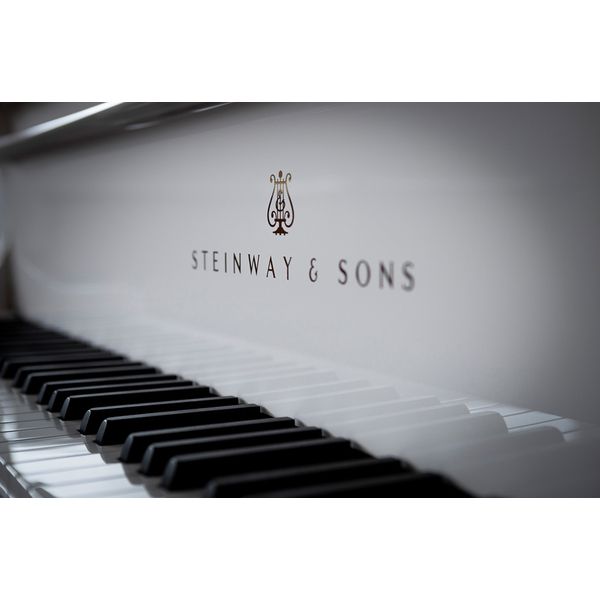 Steinway & Sons M-170 White